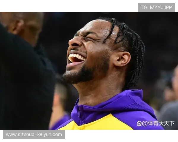 老鹰大胜奇才32分 基斯珀特33分创生涯新高替补火力猛